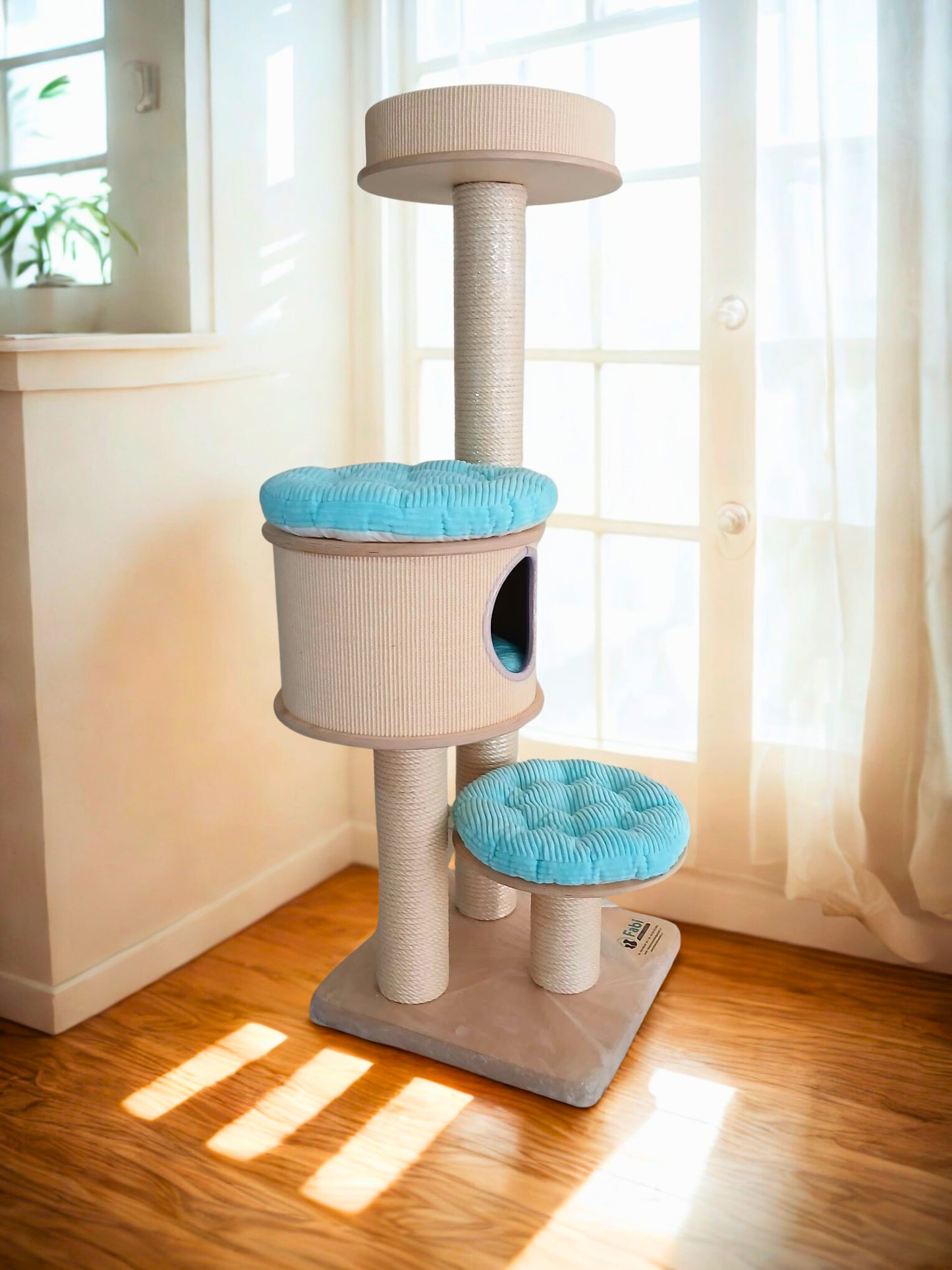 Tiragraffi in legno azzurro