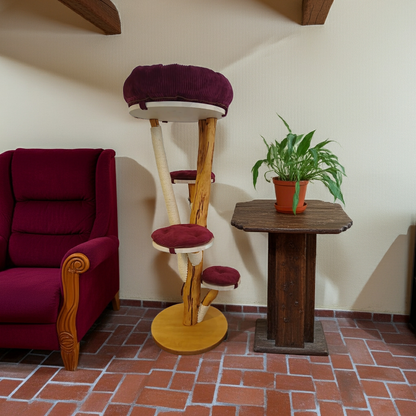 Tiragraffi in tronco di faggio con cuscini bordeaux – Eleganza naturale e resistenza